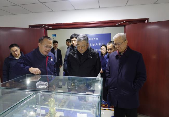 國(guó)機(jī)集團(tuán)黨委書記、董事長(zhǎng)張曉侖到軸研所調(diào)研
